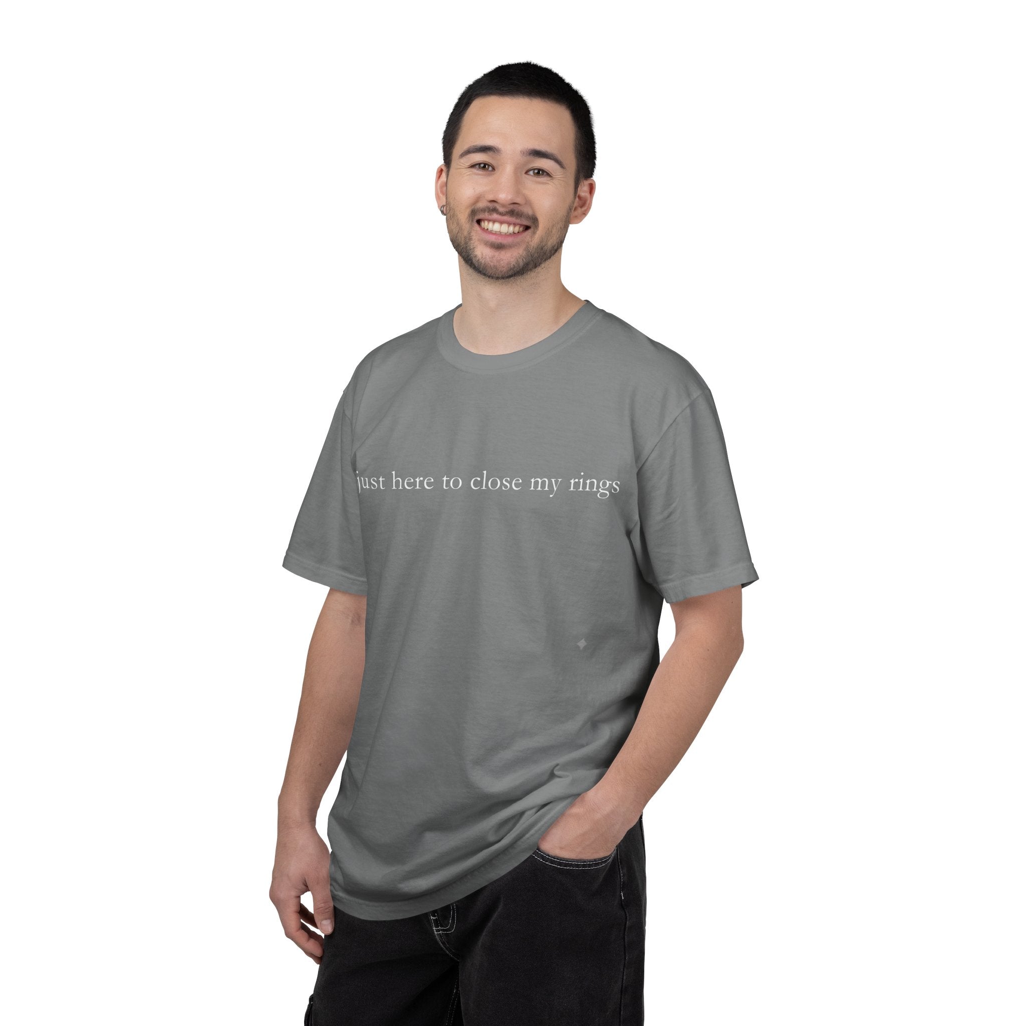 "Just Here To Close My Rings" T-Shirt - Trendy Apple Watch Fitness Tee