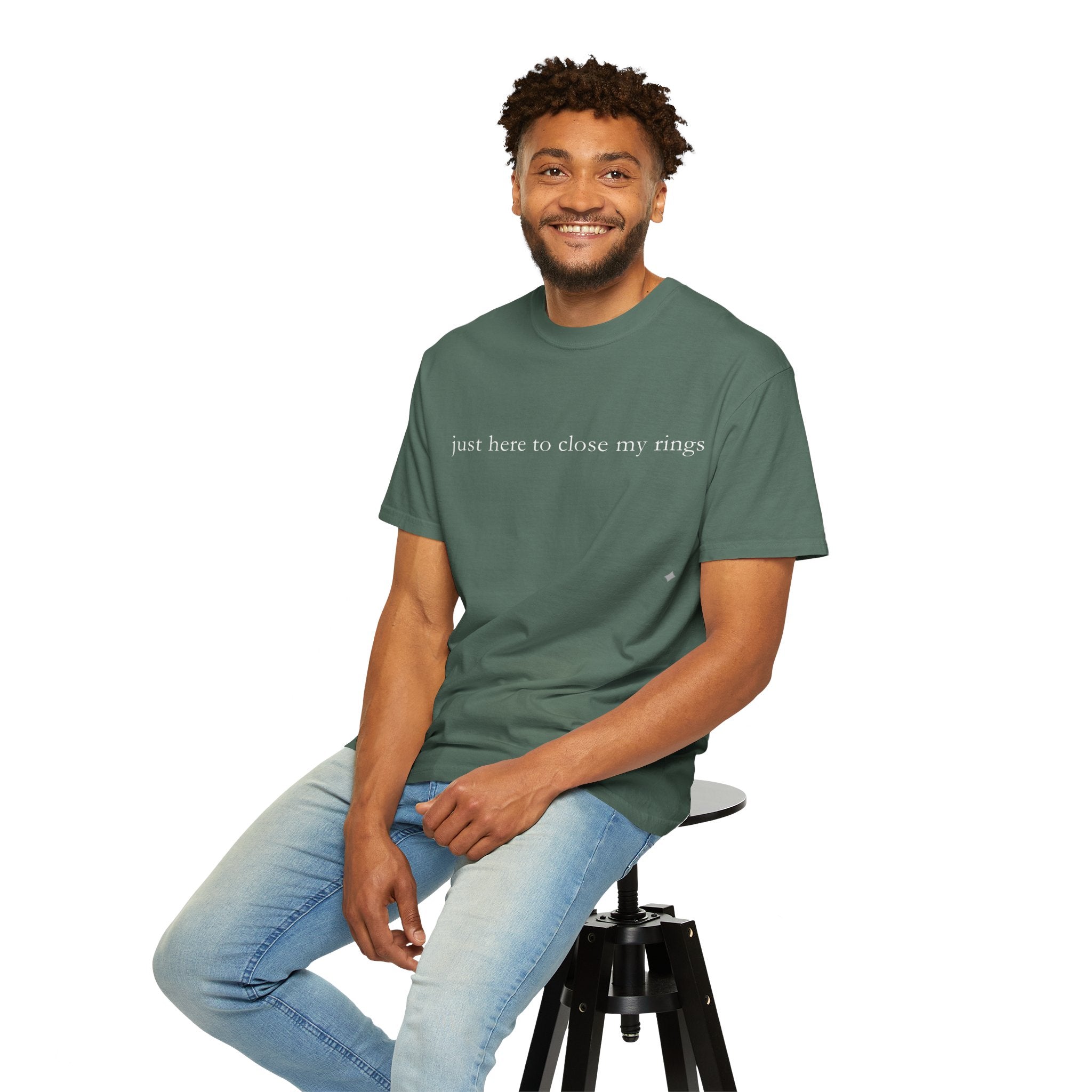 "Just Here To Close My Rings" T-Shirt - Trendy Apple Watch Fitness Tee
