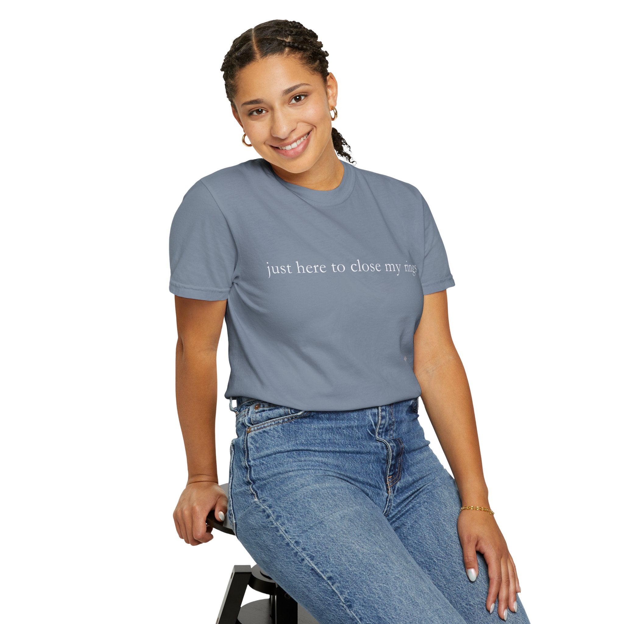"Just Here To Close My Rings" T-Shirt - Trendy Apple Watch Fitness Tee