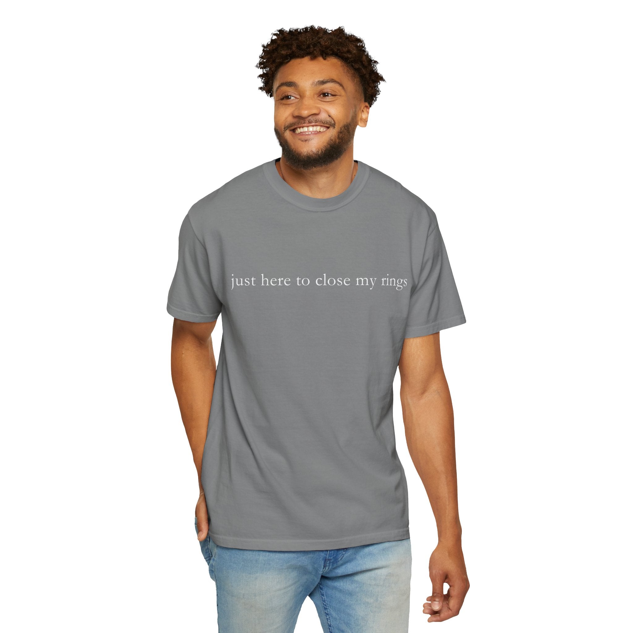 "Just Here To Close My Rings" T-Shirt - Trendy Apple Watch Fitness Tee