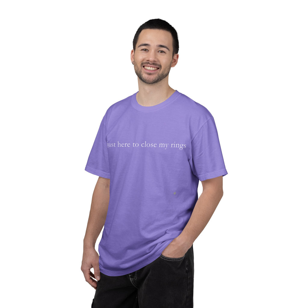 "Just Here To Close My Rings" T-Shirt - Trendy Apple Watch Fitness Tee