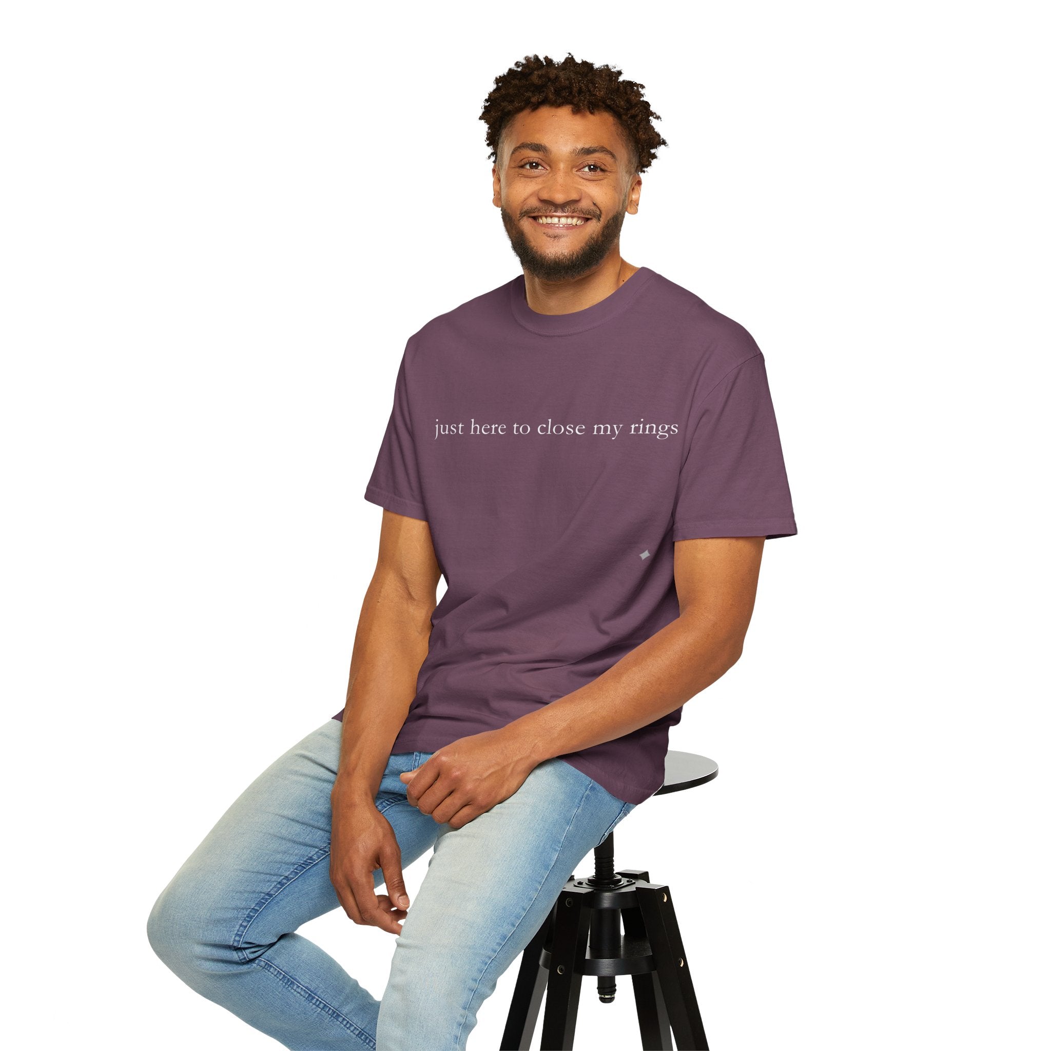 "Just Here To Close My Rings" T-Shirt - Trendy Apple Watch Fitness Tee