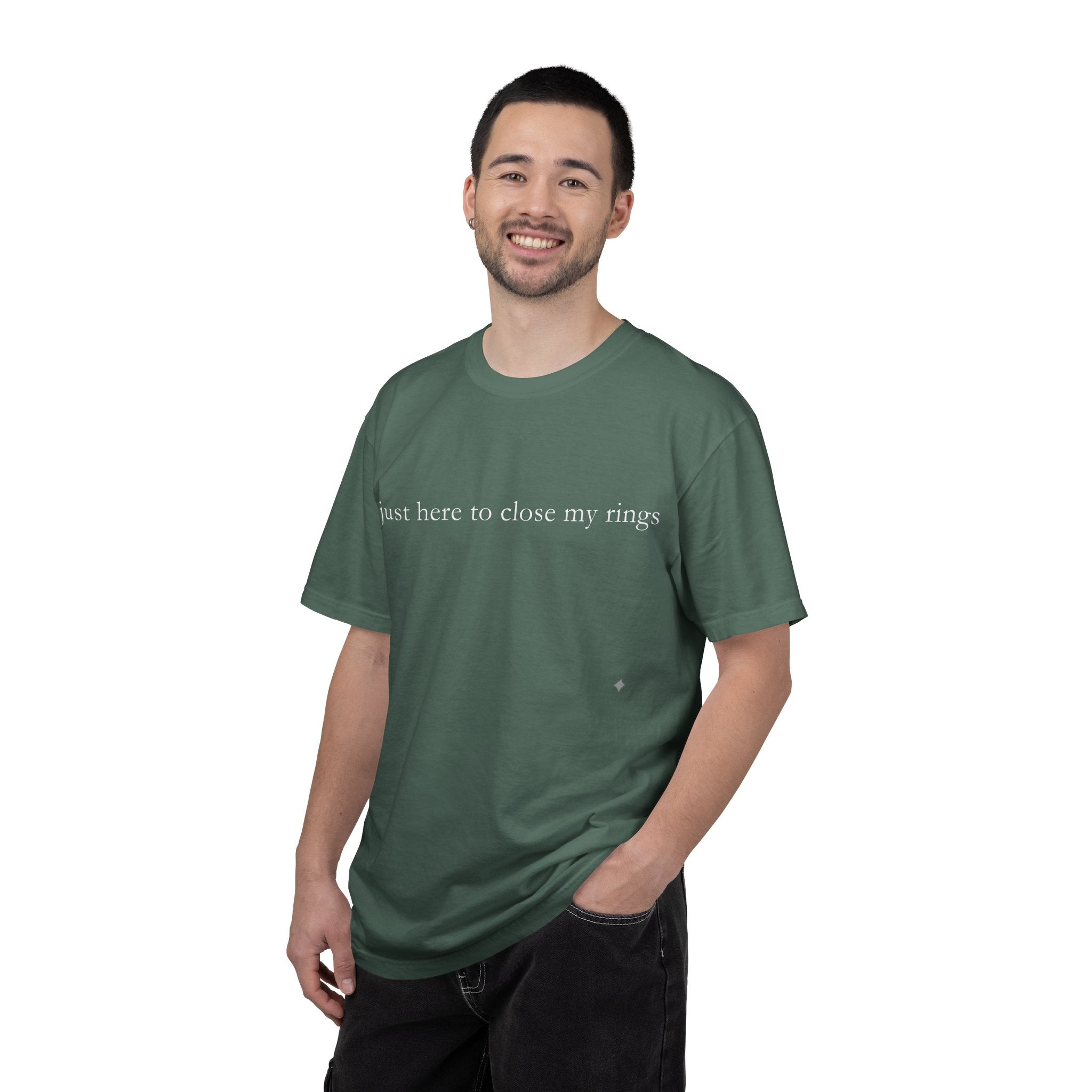 "Just Here To Close My Rings" T-Shirt - Trendy Apple Watch Fitness Tee
