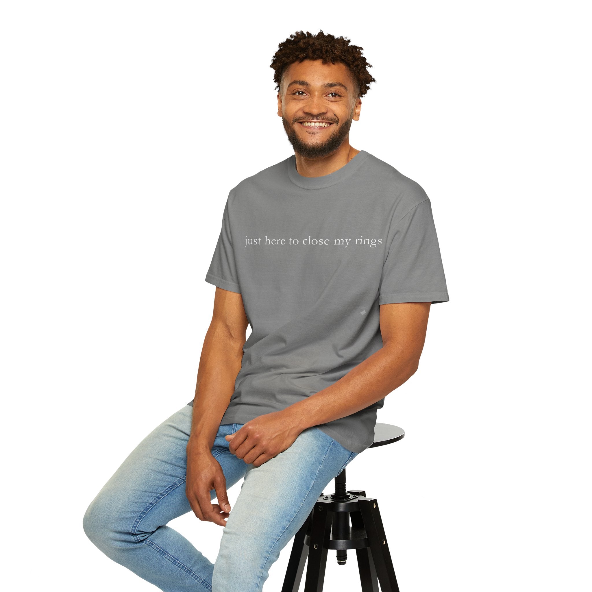 "Just Here To Close My Rings" T-Shirt - Trendy Apple Watch Fitness Tee